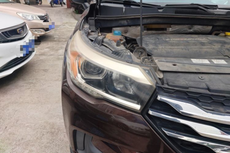 Used GAC Trumpchi GS4 2015 200T Manual Comfort Edition Right Front Headlight