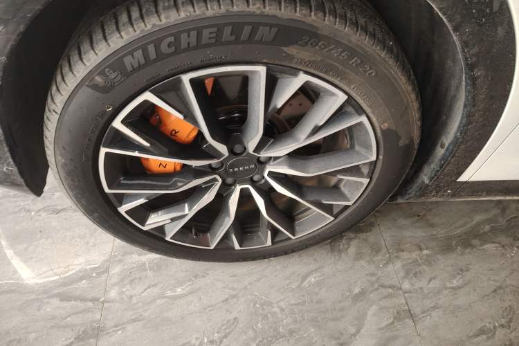 Used Zeekr 7X 2025 75 kWh Rear-Wheel Drive Intelligent Driving Version Exterior 4