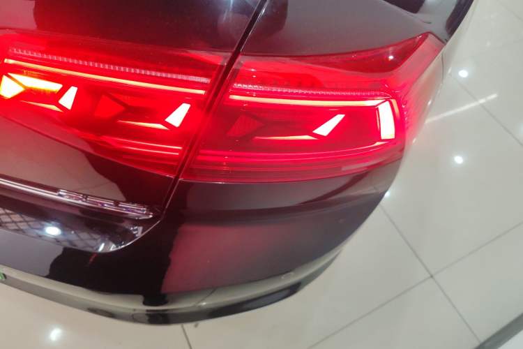 Used Volkswagen Magotan GTE Plug-in Hybrid 2022 GTE Luxury Model Exterior 3