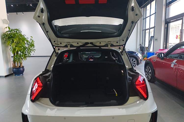 Used MINI Electric MINI COOPER 2024 452km COOPER SE Racing Driver