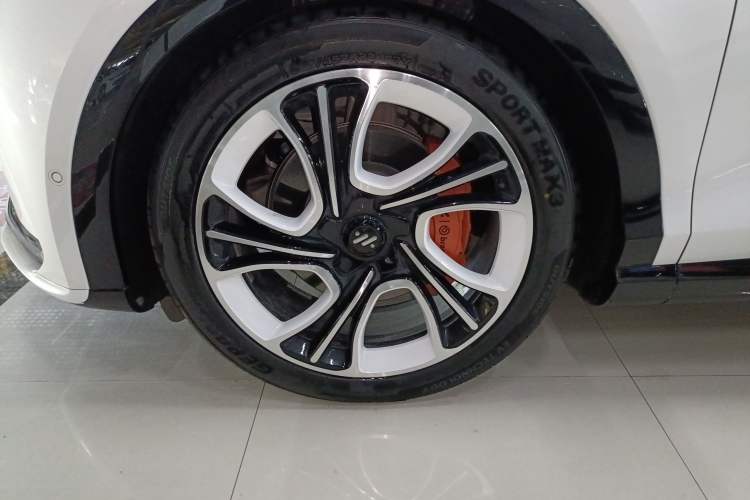 Used IM LS7 2023 100kWh Lux All-Wheel-Drive Version