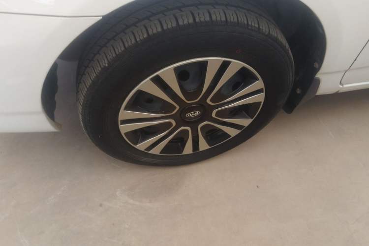 Used BYD F3 2012 Energy-Saving Edition 1.5L Manual Standard Model
