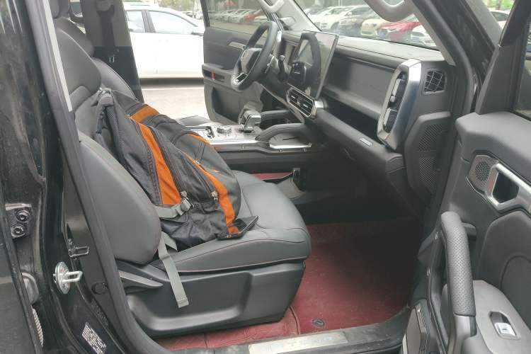 Used JETOUR Traveler 2023 2.0T All-Wheel-Drive CrossPRO Right Front Seat