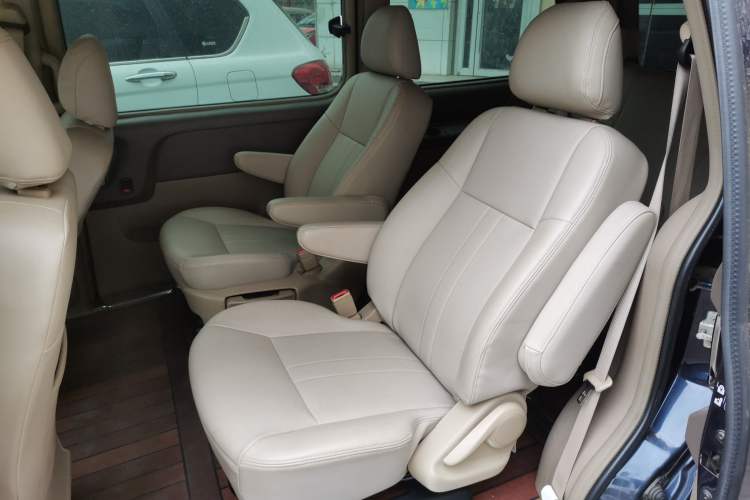 Used Buick GL8 2014 2.4L Classic Edition Left Rear Seat