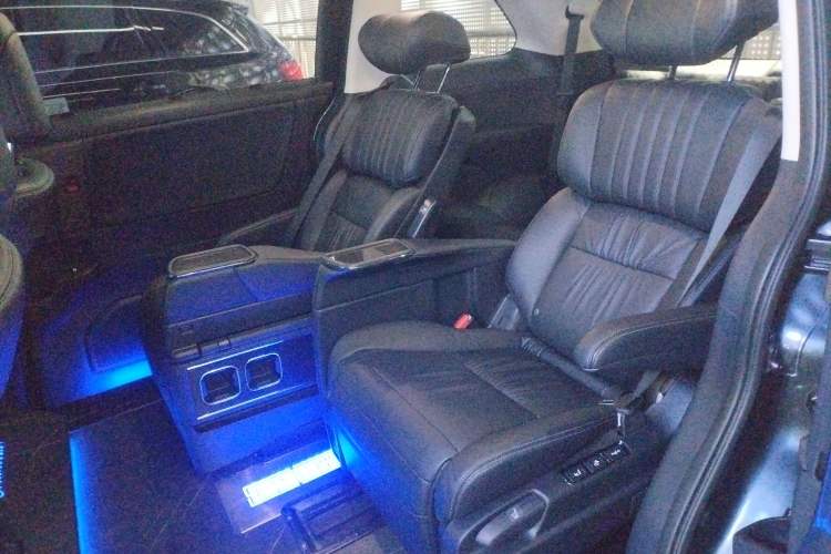 Used Honda Odyssey 2022 2.0L eHEV Sharp Supreme Edition Left Rear Seat