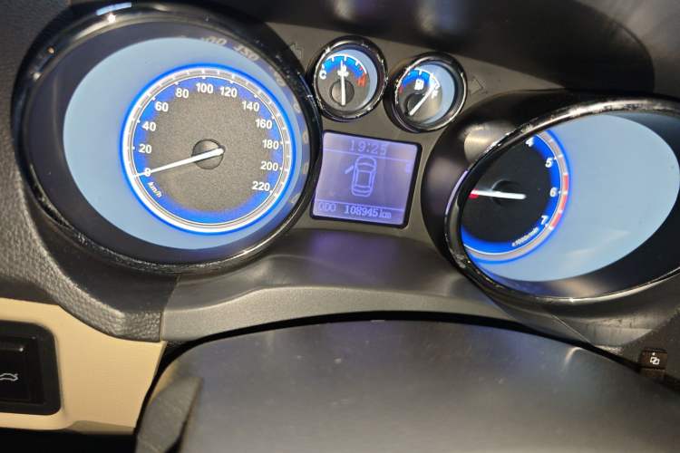 Used Chery E3 2013 1.5L Manual ZhiShang Model