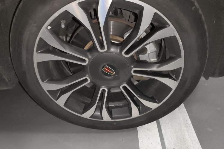 Used Hongqi HS5 2019 2.0T Smart Connect Flagship All-Wheel-Drive Version
