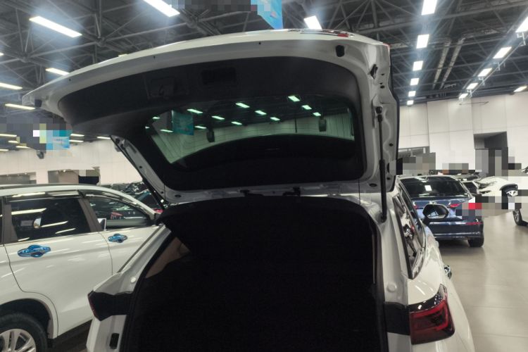 Used Bestune T77 2023 1.5T Automatic Luxury Model Trunk