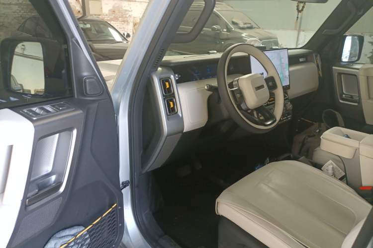 Used iCAR V23 2025 401 Two-Wheel Drive Intelligent Driving Version Driver Seat