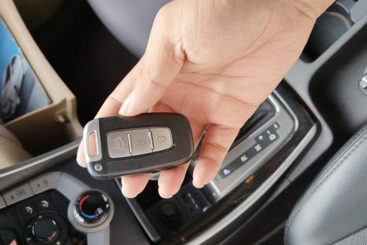 Used Hyundai Elantra (5th Generation / Langdong) 2012 1.6L Automatic Leading Model