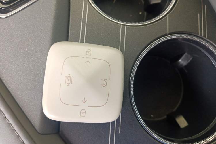 Used Zeekr 001 2024 YOU Edition 100 kWh All-Wheel Drive Vehicle Key