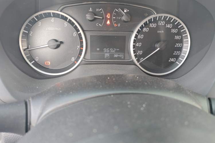 Used Nissan Sylphy 2019 Classic 1.6XE CVT Comfort Edition Odometer Close Up