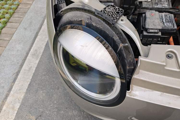 Used CHANGAN NEVO Lumin 2023 205km Xiangqin Version Right Front Headlight