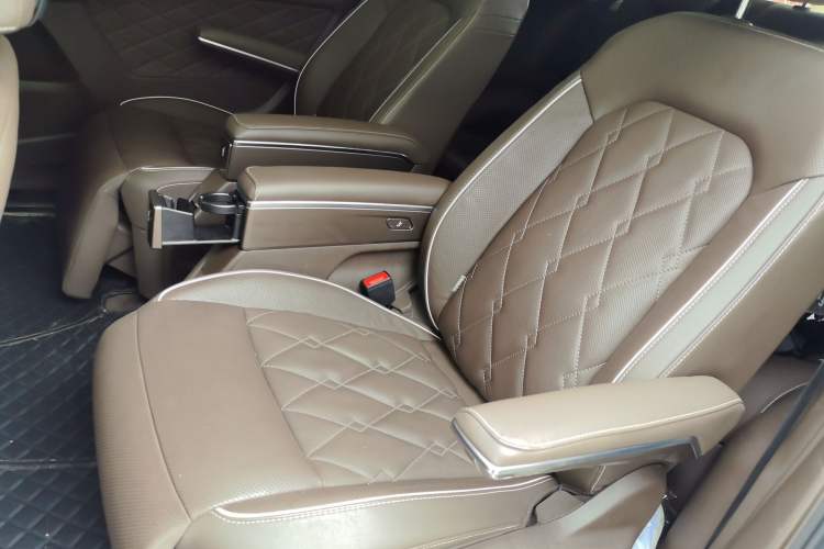 Used Volkswagen Viloran 2020 380TSI Prestige Edition Left Rear Seat