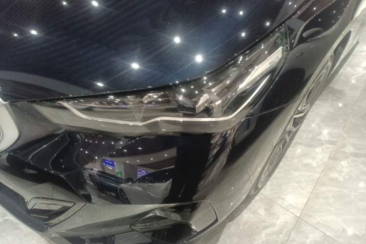 Used BMW i5 2025 eDrive 35L M Sport Package
