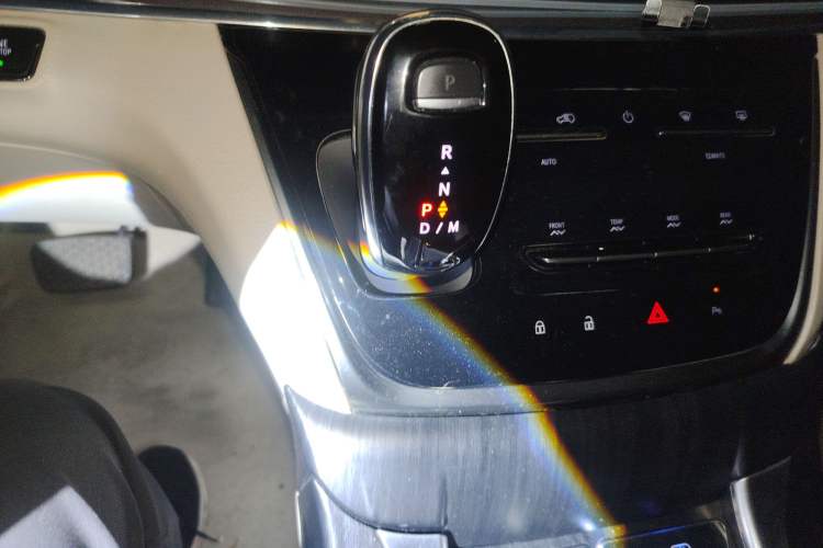 Used Buick GL8 2020 Land Business Class 652T Luxury Model