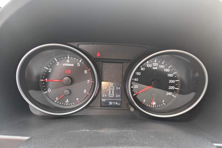 Used Haval H6 2016 Upgraded Model 1.5T Manual Two-Wheel Drive Elite Version