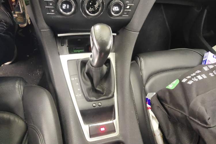 Used DS 5LS 2014 1.6T Elegant Version THP160