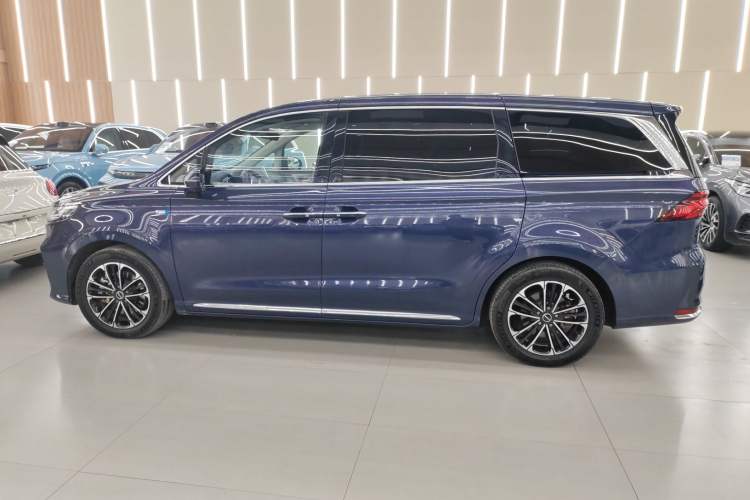 Used Roewe iMAX8 2021 400TGI Supreme Series Ultimate Edition Left Side