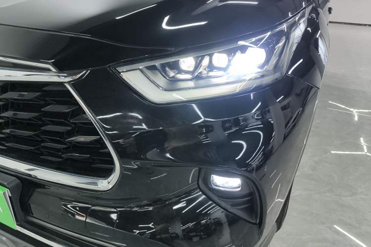 Used Toyota Highlander 2022 Dual-Engine 2.5L Four-Wheel Drive Supreme Edition 7-Seater
