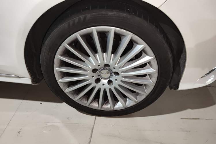 Used Mercedes-Benz E-Class 2015 E 200 L