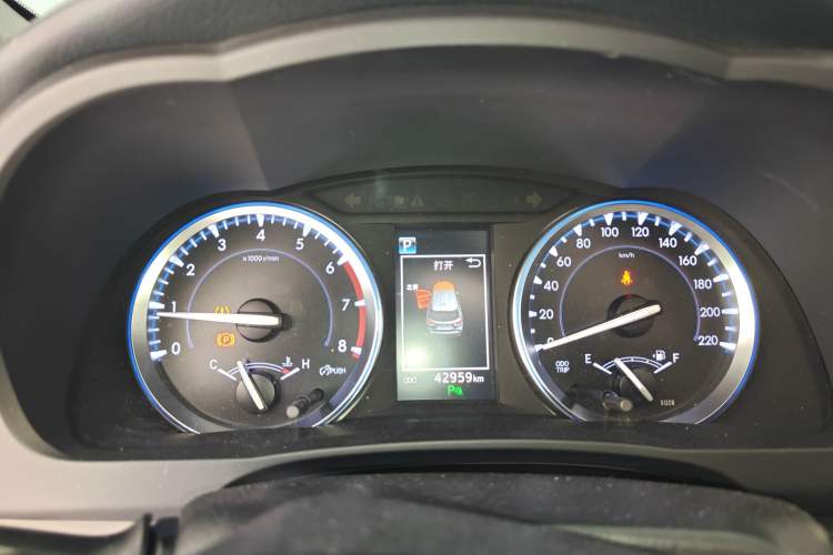 Used Toyota Highlander 2018 2.0T Four-Wheel Drive Prestige Version 7 Seats China VI Standard