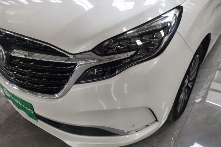 Used Buick GL8 2022 ES Land Cruiser 653T Luxury Model
