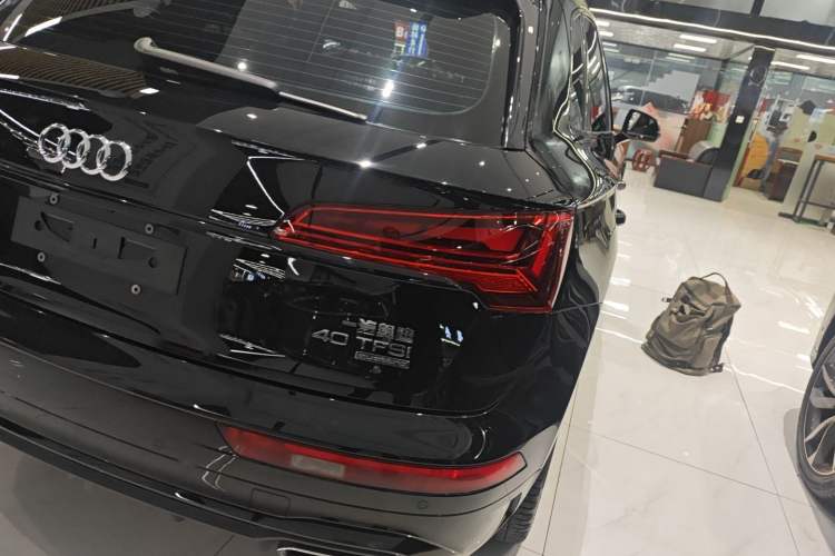 Used Audi Q5L 2022 40T Fashionable and Dynamic Model