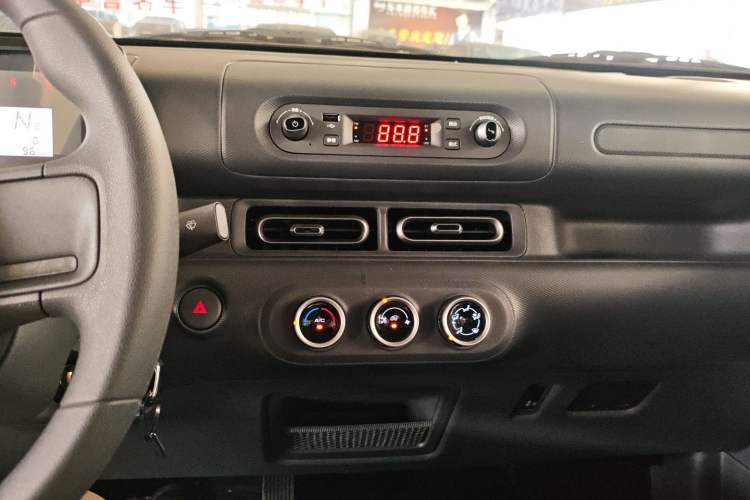 Used Wuling Zhiguang New Energy 2025 Standard Model