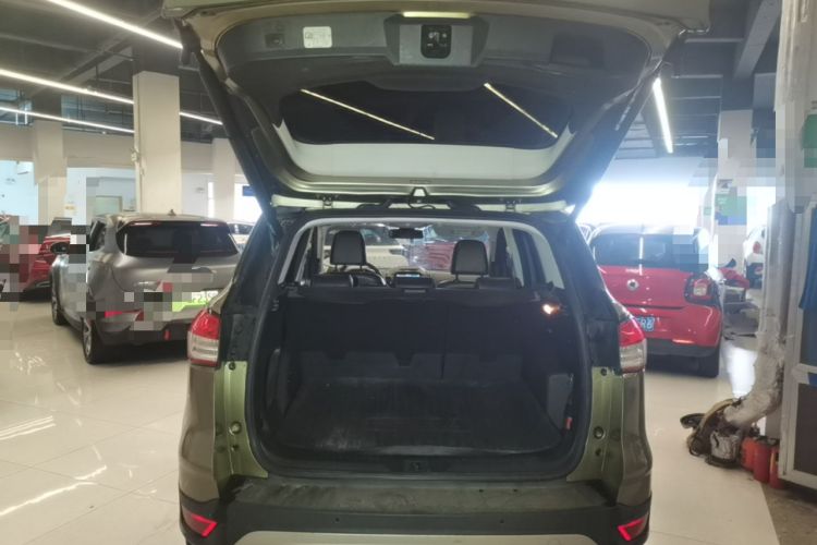 Used Ford Kuga 2015 2.0L GTDi Four-Wheel-Drive Sport Model
