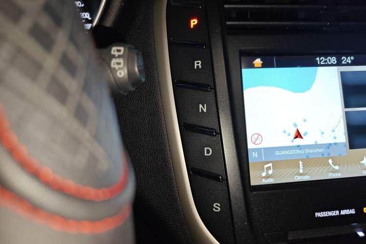 Used Lincoln MKC 2017 2.0T Two-Wheel Drive Deluxe Edition