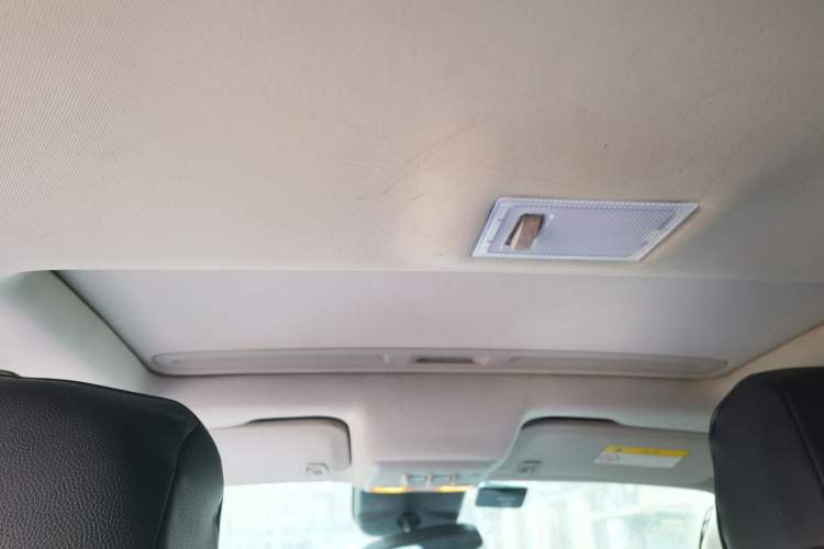 Used Buick Encore 2014 1.4T Manual Two-Wheel Drive Urban Advanced Model Headliner