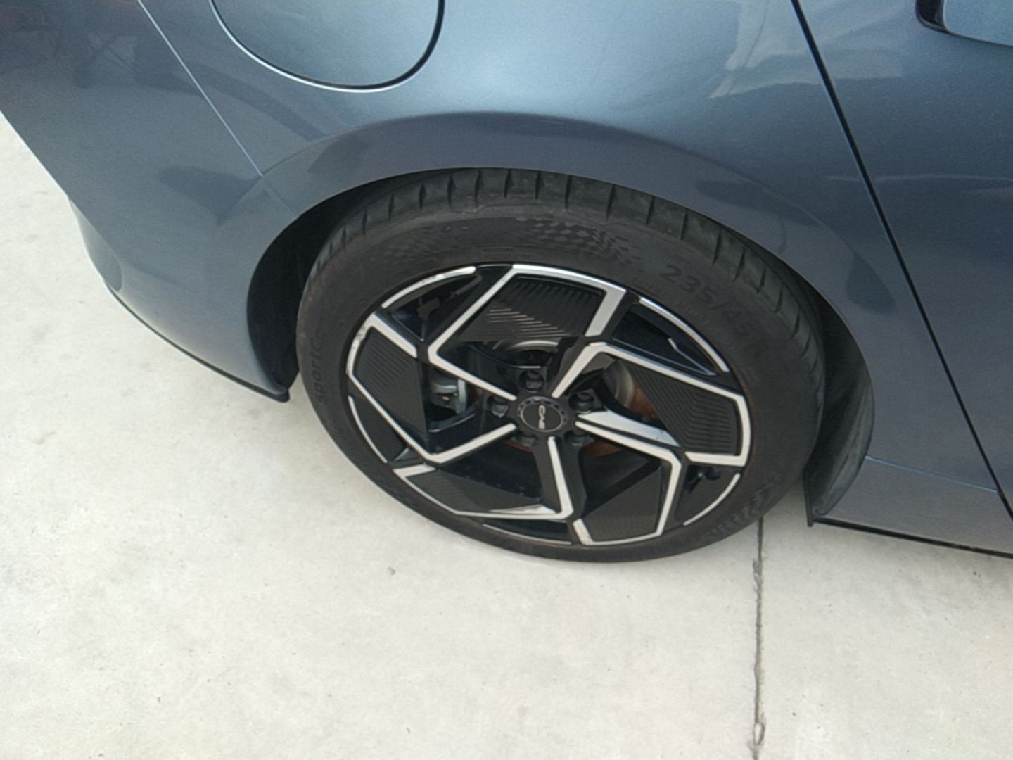 BYD Seal 2022 700 km Long-Range Rear-Wheel-Drive Version — снимка 11