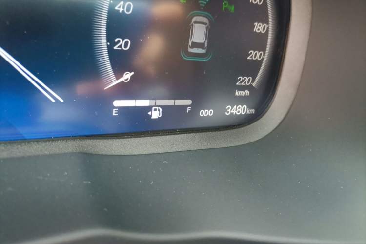 Used Toyota Wildlander 2024 2.0L CVT Two-Wheel Drive Urban Edition Odometer Close Up