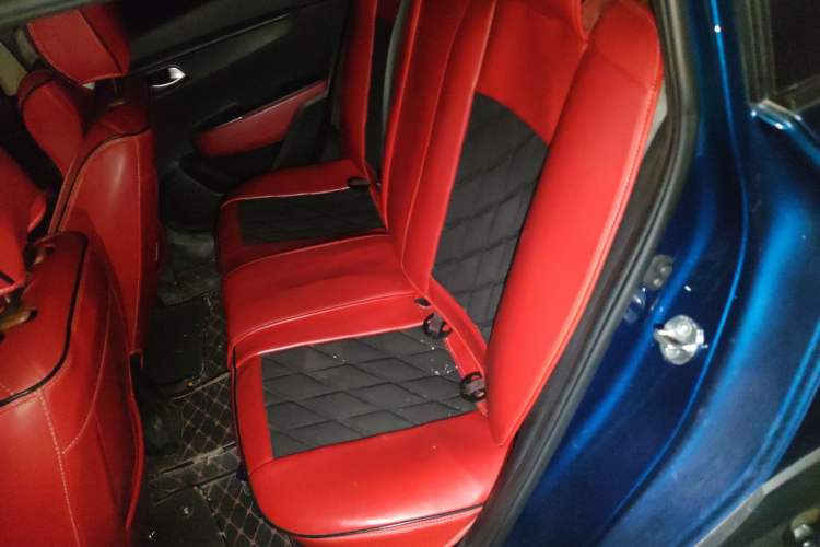 Used Kia KX Cross 2017 1.4L MT GLS
