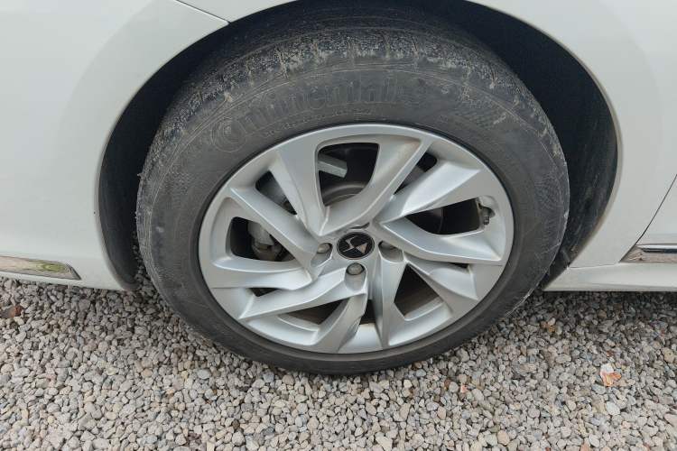 Used DS 5LS 2016 1.6T Style Edition THP160
