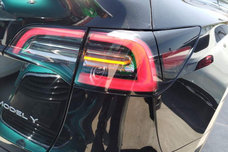 Used Tesla Model Y 2024 Rear-Wheel-Drive Version