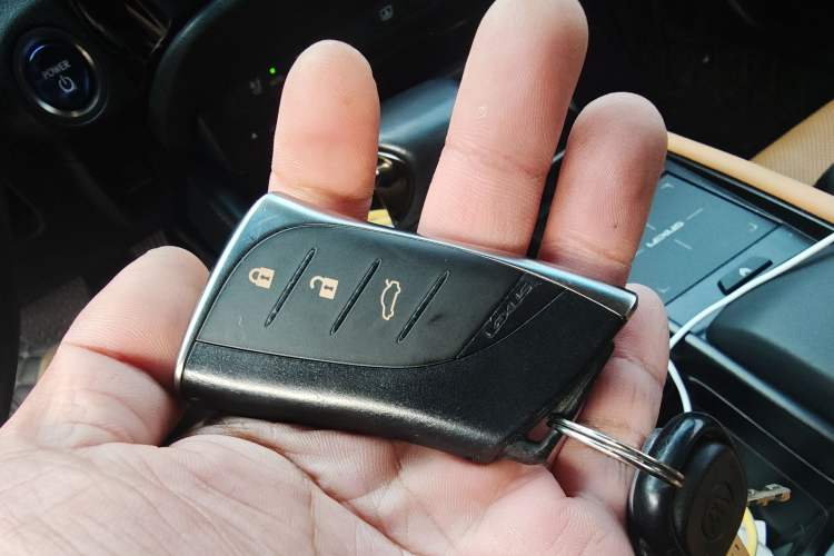 Used Lexus ES 2021 300h Premium Edition
