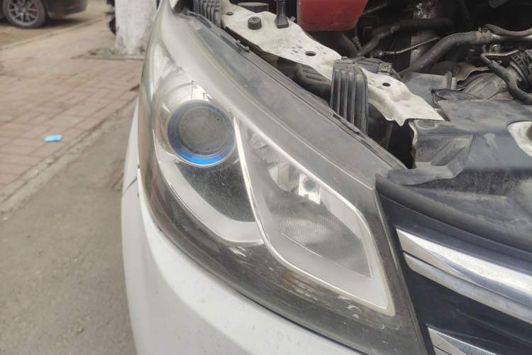 Used SAIC MAXUS G10 2021 2.0T Manual Elite Edition Diesel 7-Seater
