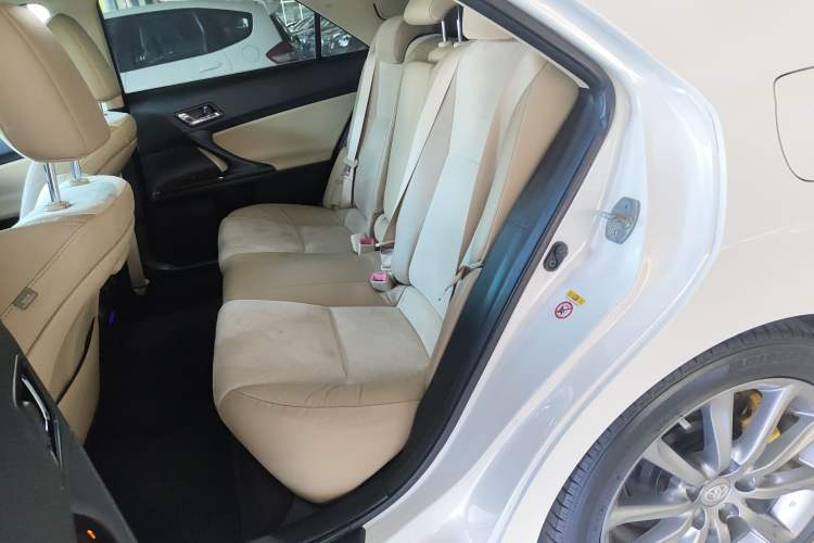 Used Toyota Reiz 2013 2.5V Shangrui Edition Left Rear Seat