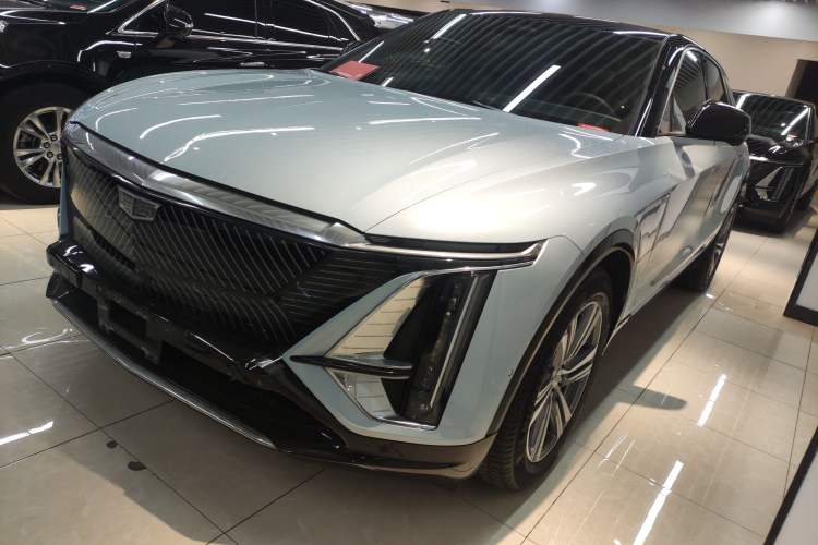 Used Cadillac LYRIQ 2022 Rear-Drive Long-Range Luxury Edition