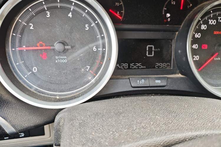 Used Peugeot 408 2014 1.8L Manual Leading Edition Odometer Close Up