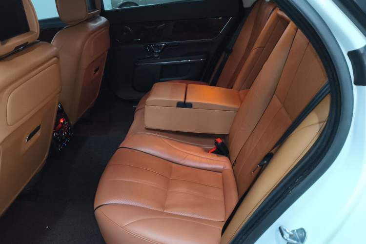 Used Jaguar XJ 2014 XJL 3.0 SC Four-Wheel Drive Panoramic Business Edition