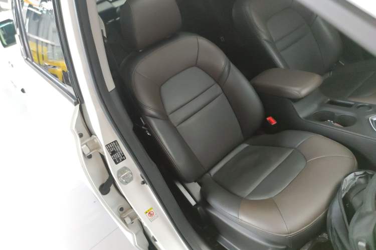 Used GAC Trumpchi GS4 2017 235T Automatic Two-Wheel Drive Luxury Smart Connectivity Version
