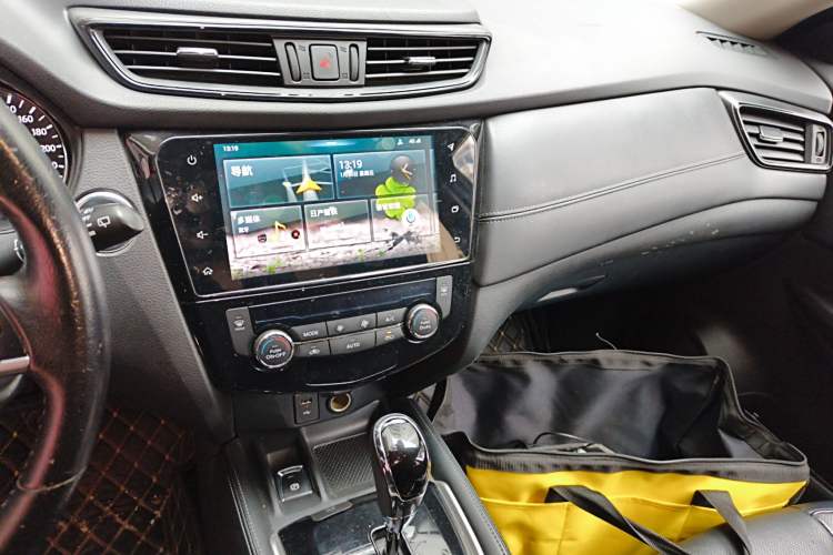 Used Nissan X-Trail 2019 2.0L CVT Smart Connect Comfort Edition 2WD