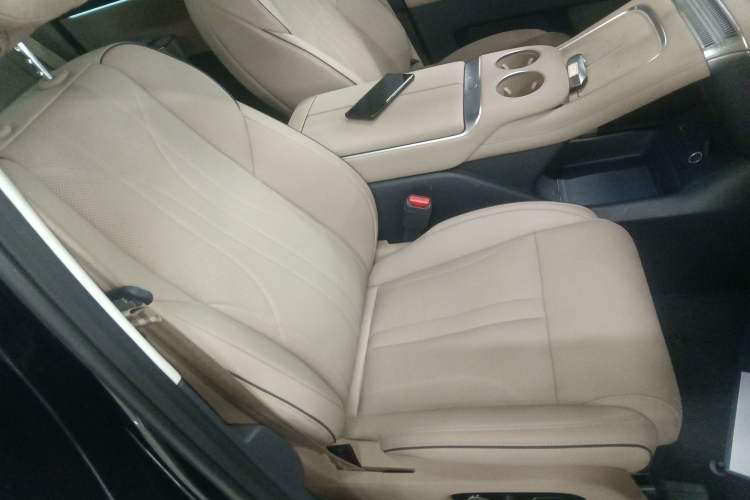 Used XPeng X9 2025 740 Ultra-Long Range Max Right Front Seat