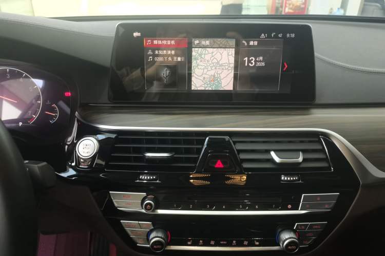 Used BMW 5 Series 2019 Facelifted 530Li Leading Edition Luxury Package Audio And AC Panel