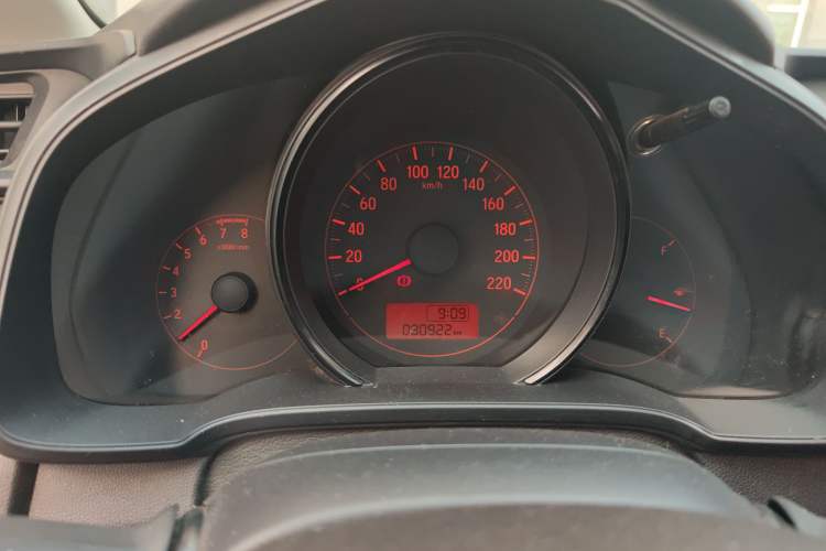 Used Honda Fit 2016 1.5L LX Manual Comfort Model
