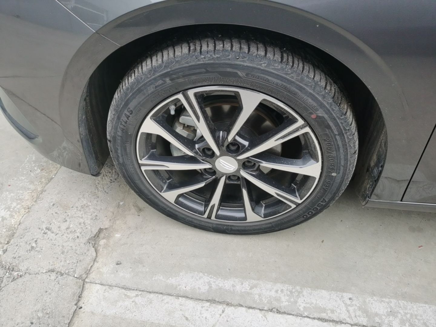 Geely Auto Emgrand 2025 4th Generation 1.5L CVT Luxury Version — снимка 10