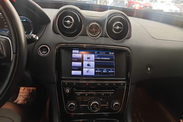 Used Jaguar XJ 2014 XJL 3.0 SC Two-Wheel-Drive Panoramic Business Edition